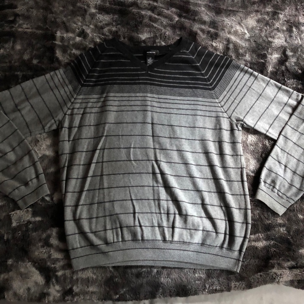 men’s striped sweater